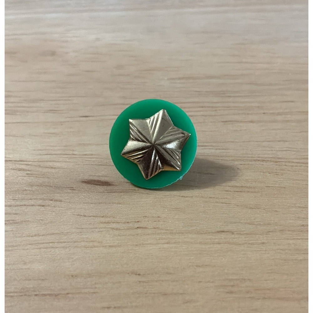 Vintage Girl Scouts Membership Pin Gold Star Green Disc Brownies Collectible
